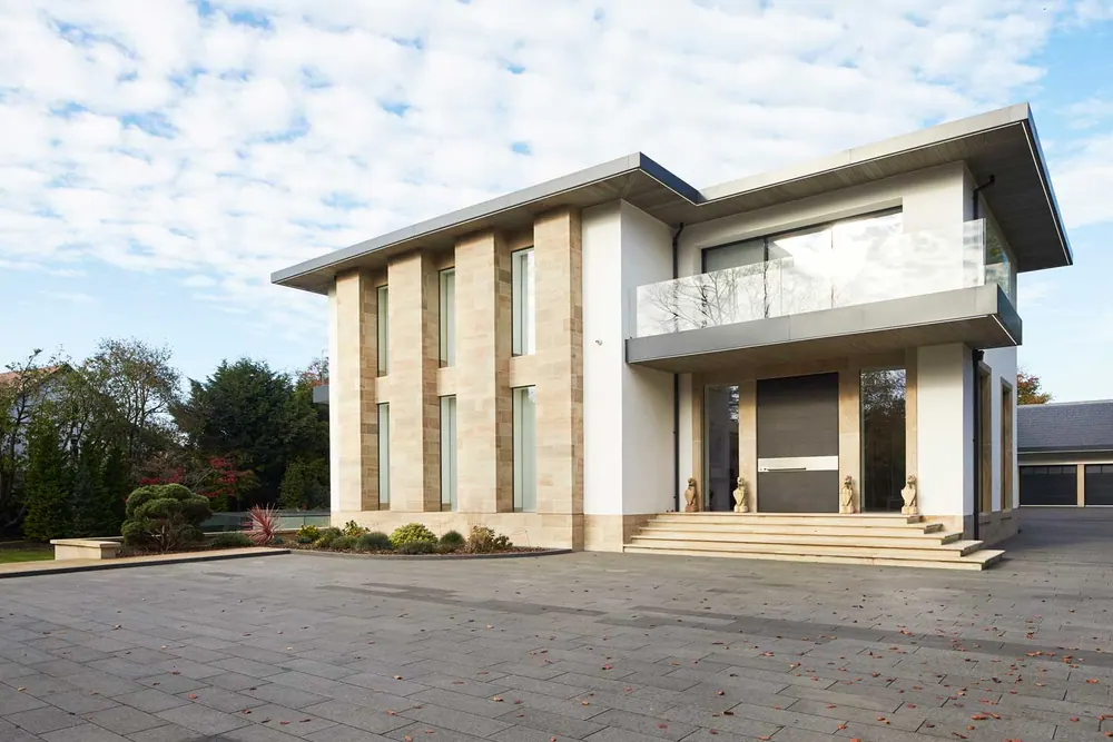 Hargate Drive — Altincham 11