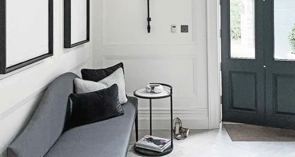 Groby Road — Hallway